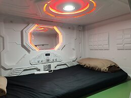 Abbotsford Private Rooms & Pods @ 15 Charles Homestay