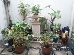 Abbotsford Private Rooms & Pods @ 15 Charles Homestay