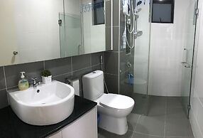 JB Staycation next to Paradigm Mall JB