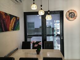 JB Staycation next to Paradigm Mall JB