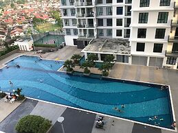 JB Staycation next to Paradigm Mall JB