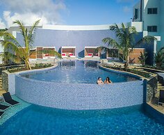 Harbor Club St. Lucia, Curio Collection by Hilton