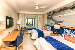 Harbor Club St. Lucia, Curio Collection by Hilton