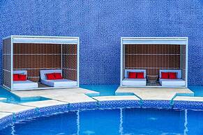 Harbor Club St. Lucia, Curio Collection by Hilton