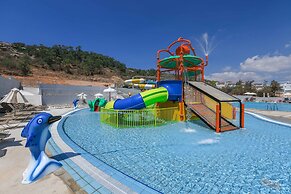 Narcissos Waterpark Resort
