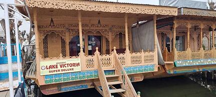 Lake Victoria Houseboat