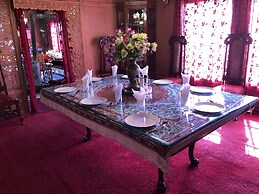 Lake Victoria Houseboat