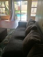 Naisar Holiday Home & Cottage Primrose