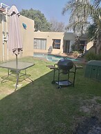 Naisar Holiday Home & Cottage Primrose