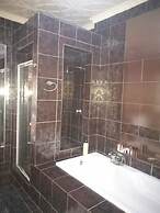 Naisar Holiday Home & Cottage Primrose