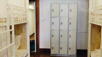 Lebou Boutique Hostel