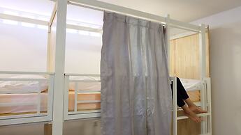 Lebou Boutique Hostel