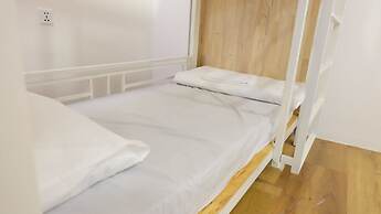 Lebou Boutique Hostel