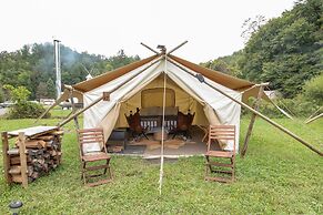 Under Canvas Great Smoky Mountains
