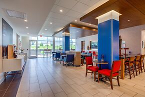 Holiday Inn Express & Suites Reedsville - State Coll Area by IHG