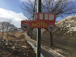 Riverside Motel