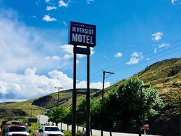 Riverside Motel
