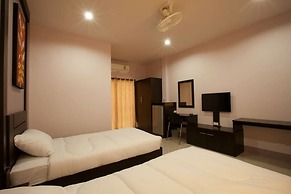 Chiang Kham Grand Villa