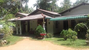 Lal HomeStay