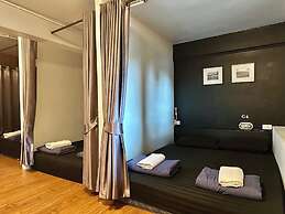 84 Gallery - Hostel