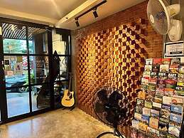 84 Gallery - Hostel