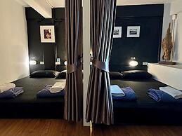 84 Gallery - Hostel