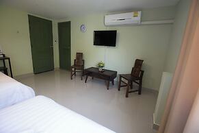 iRoom Boutique House
