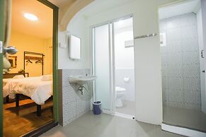 iRoom Boutique House