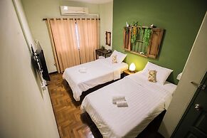 iRoom Boutique House