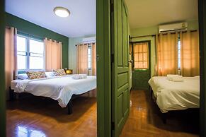 iRoom Boutique House