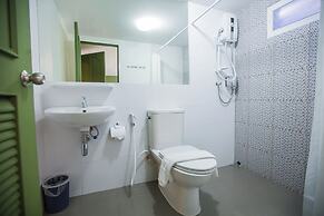 iRoom Boutique House