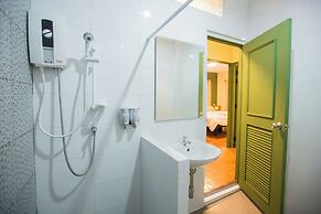 iRoom Boutique House
