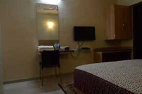 Hotel B M Shree Residency