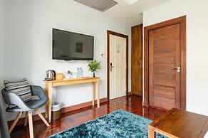 Maneeya Park Residence