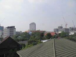 Maneeya Park Residence