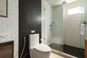 Maneeya Park Residence