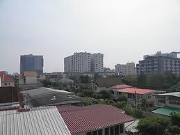 Maneeya Park Residence