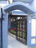 Maneeya Park Residence