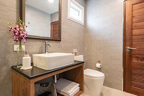 Maneeya Park Residence