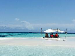 Noovilu Suites Maldives