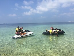 Noovilu Suites Maldives