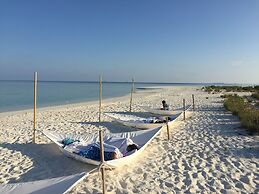 Noovilu Suites Maldives