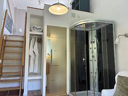 At Home Malaga Stay & Solo Travellers