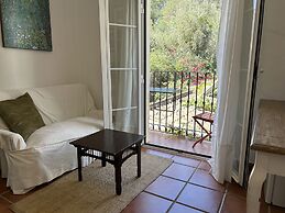 At Home Malaga Stay & Solo Travellers