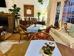At Home Malaga Stay & Solo Travellers