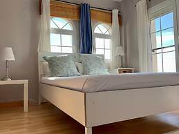 At Home Malaga Stay & Solo Travellers
