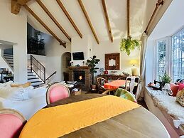 At Home Malaga Stay & Solo Travellers