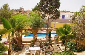 Hotel Mimosa - Hostel