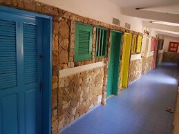 Hotel Mimosa - Hostel