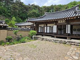 Tohyang Gotaek
